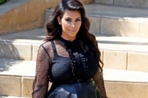 Kim-Kardashian-Does-Jay-Leno-Says-Only-Bullies-Would-Call-a-Pregnant-Woman-Fat